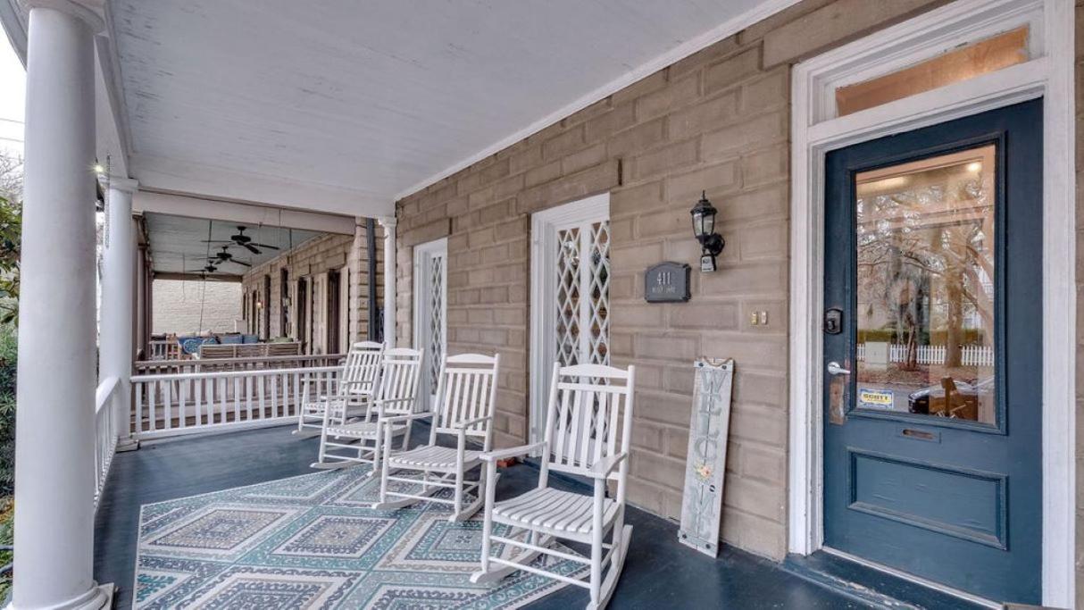 Comfortable Escape In Historic Downtown Саванна Екстер'єр фото