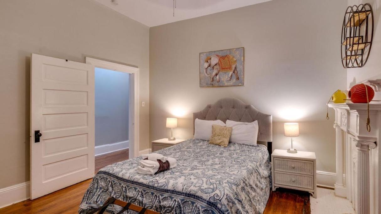 Comfortable Escape In Historic Downtown Саванна Екстер'єр фото